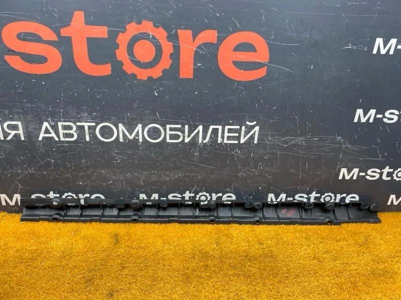 Кронштейн порога Bmw X5 2008 51777207196 E70 N52B30A, правый