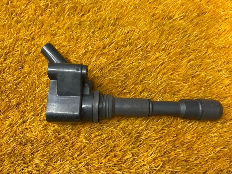 Катушка зажигания Audi Q5 2013 06L905110C 8R CNCD