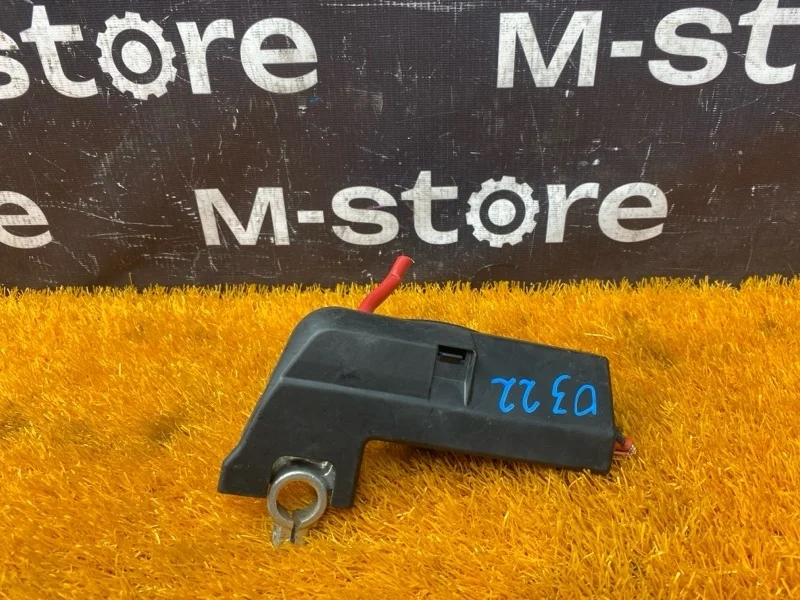 Клемма плюсовая Audi A4 2010 4F0915519 B8/8K CDHB