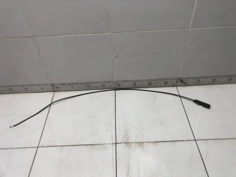 Трос замка капота Volkswagen Passat B6 3C2 BMR