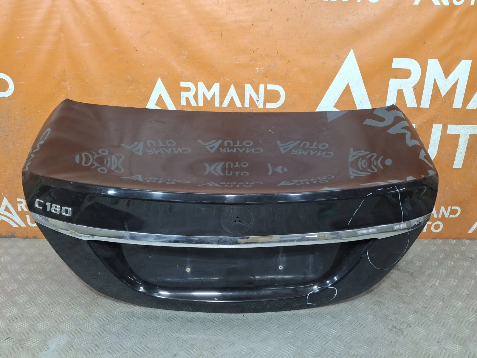 Крышка багажника Mercedes -Class 2014-2021 W205