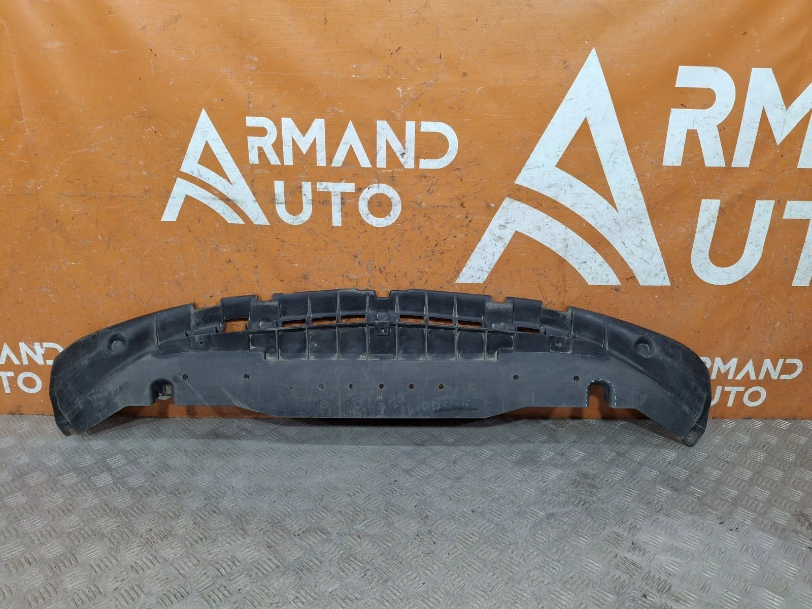 Пыльник бампера Mercedes -class 2013-2017 W222, C217