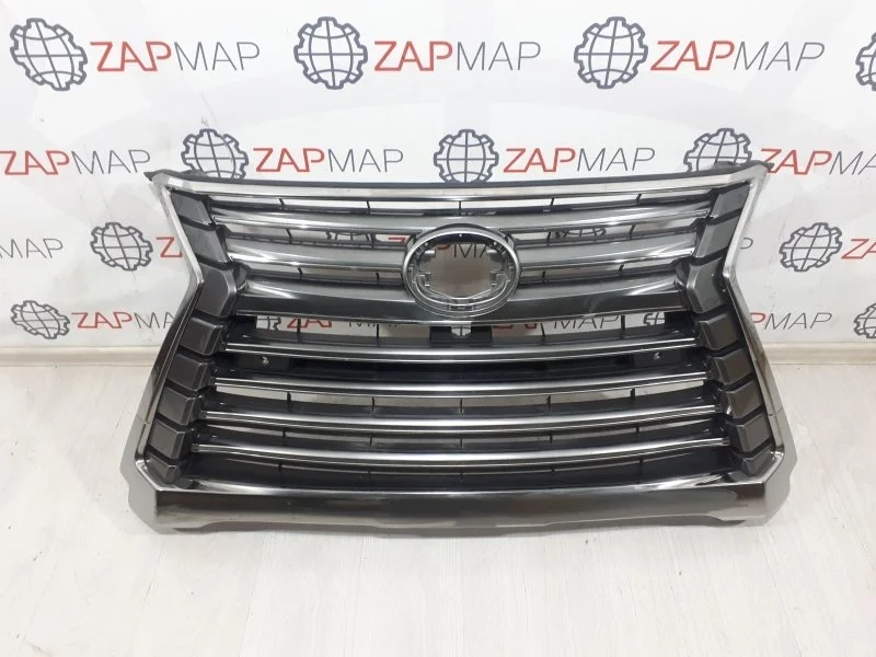 Решетка радиатора под камеру Lexus LX J200 2015