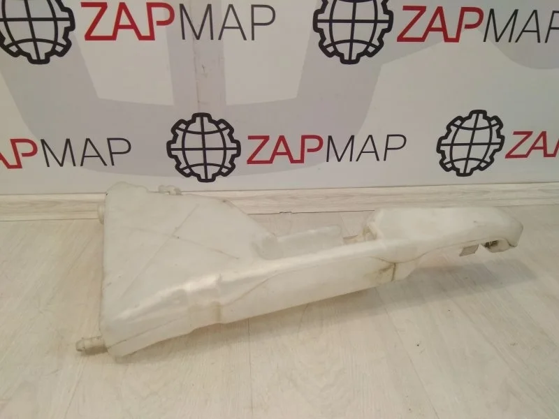 Бачок стеклоомывателя (бачок омывателя) Audi A8 D4