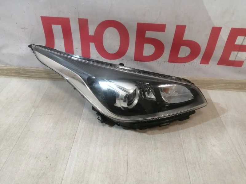 Фара передняя правая kia Rio 4 FB 2017-нв