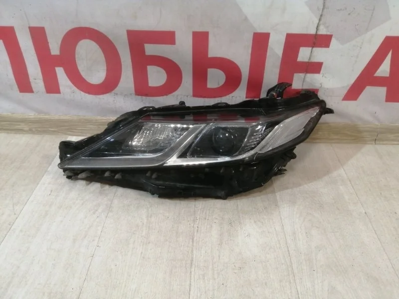 Фара передняя левая Toyota Camry V70 2017-нв
