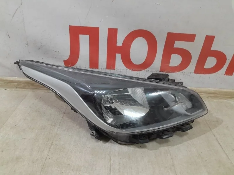 Фара передняя правая kia Rio 4 FB 2016-2020