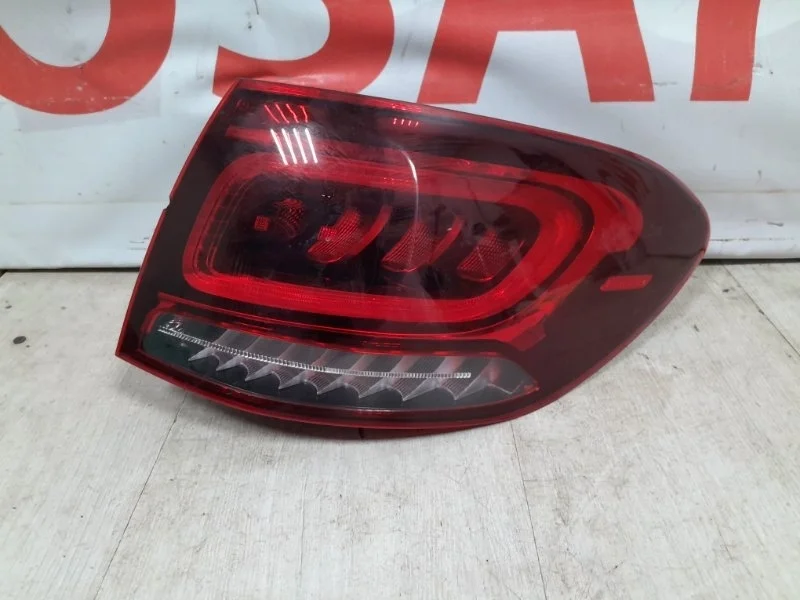 Фонарь задний правый Mercedes-Benz GLC X253