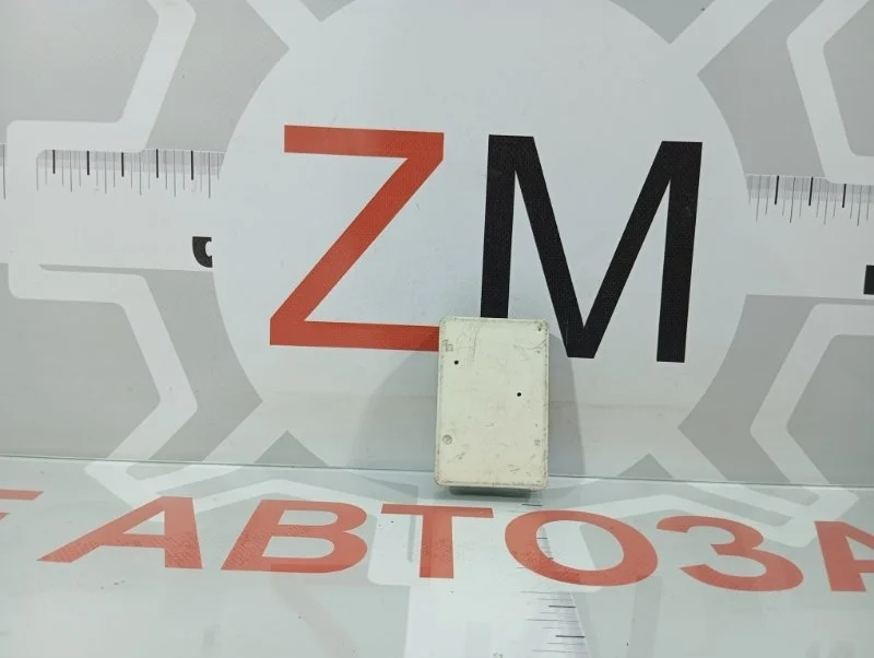 Радарный датчик Mercedes GLC C253 2017-нв