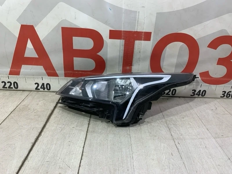 Фара передняя левая Kia Rio FB