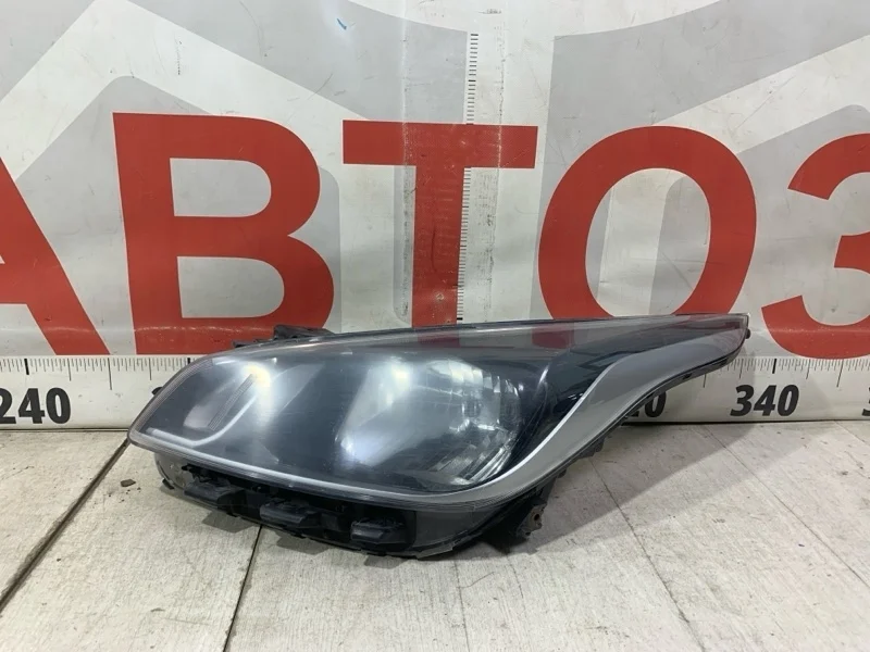 Фара передняя левая Kia Rio 4 FB 2016-2020