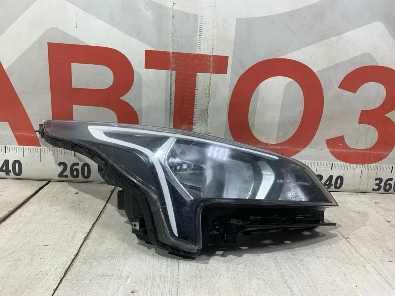 Фара передняя правая Kia Rio 4 FB 2016-2020