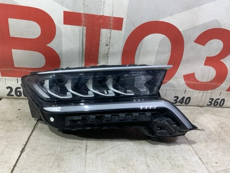 Фара передняя правая Kia Sorento 4 MQ