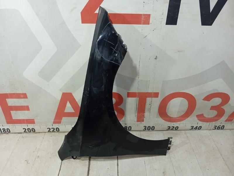 Крыло переднее правое Mercedes A-Class W177