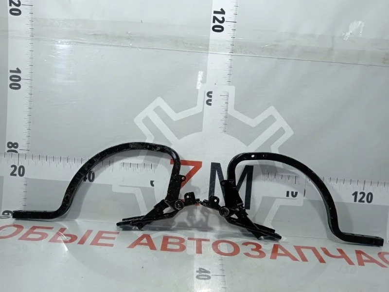 Петля багажника Toyota Camry V70