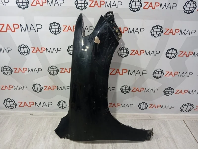 Крыло переднее правое Toyota Land Cruiser 200