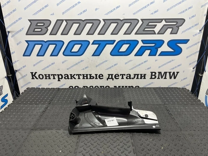 Водосток Bmw 335I 2015 51717260740 F30 N55B30A, передний правый