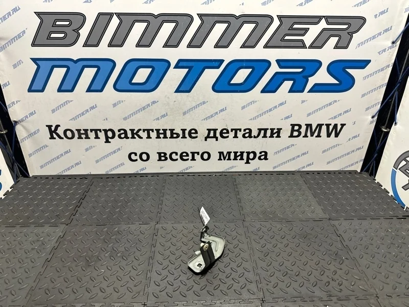 Кронштейн крыла Bmw 435Ix 2015 41358066939 F33 N55B30A, левый