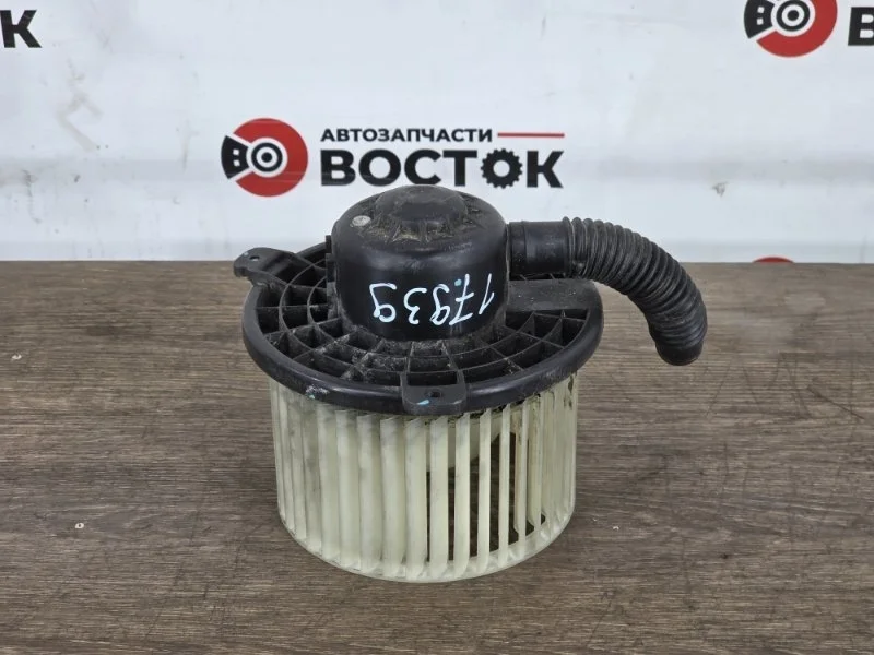 Мотор печки Mitsubishi L200 2017 7802A312 KL1T 4N15, правый