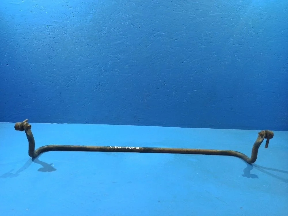 Стабилизатор задний Toyota RAV4 II (2000—2003)