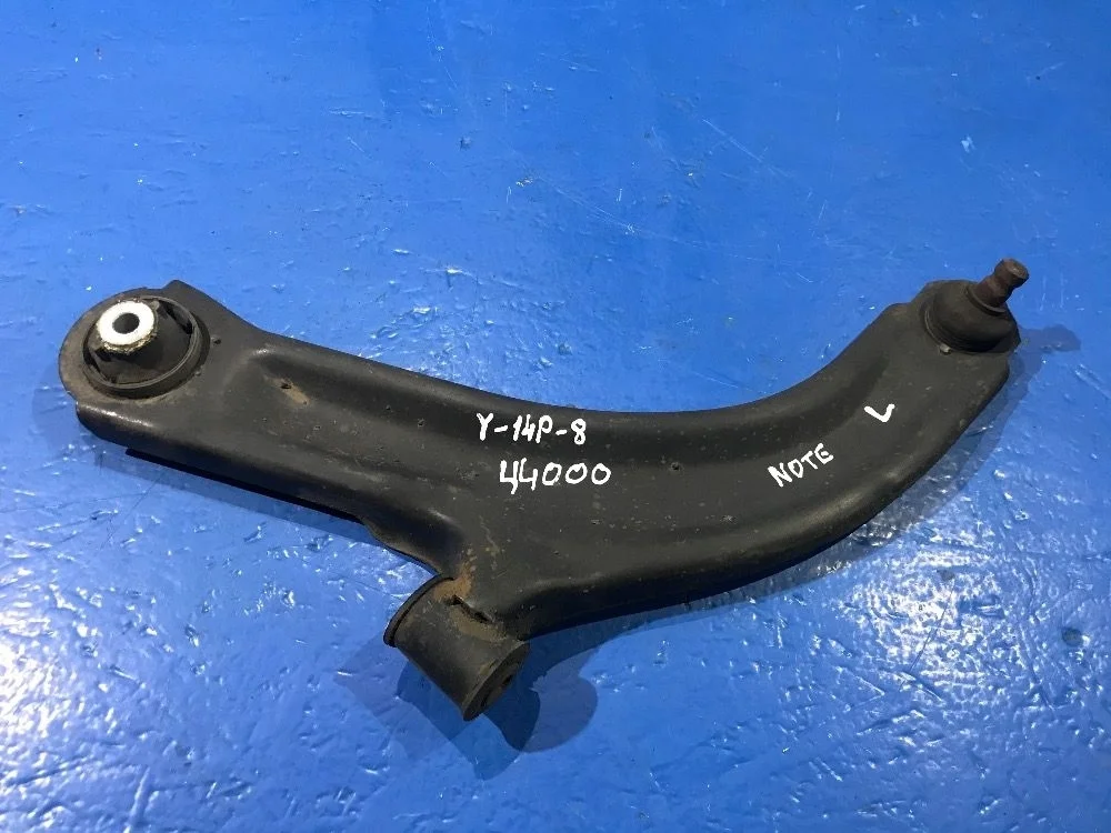 Рычаг передний правый нижний Nissan Note E11 (2005—2009)