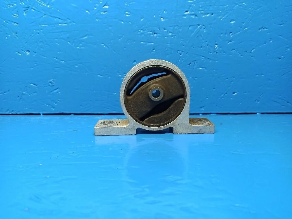 Опора ( подушка ) двигателя Nissan Almera N16 (2000—2003)