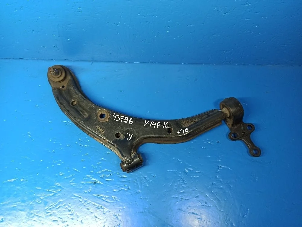 Рычаг передний правый нижний Nissan Almera N16 рестайлинг (2002—2006)