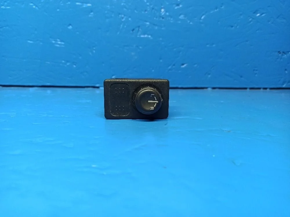 Переключатель регулировки (джойстик) зеркал Nissan Almera N16 рестайлинг (2002—2006)