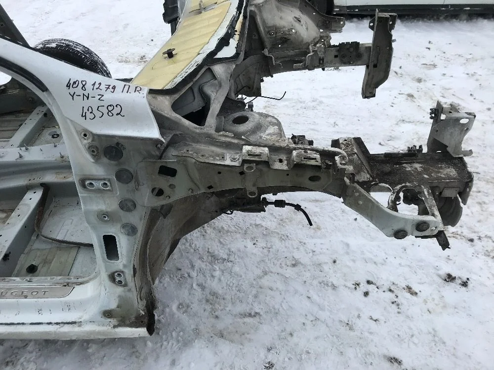 Лонжерон передний правый peugeot  408