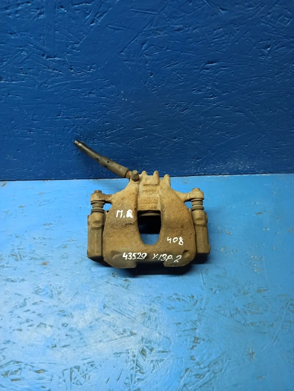 Суппорт тормозной передний правый Peugeot 408 I (2012—2017)