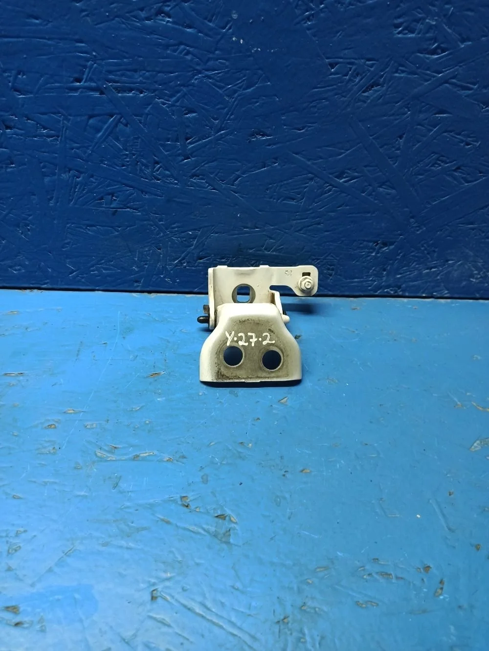 Петля двери задней правой верхняя Peugeot 408 I (2012—2017)