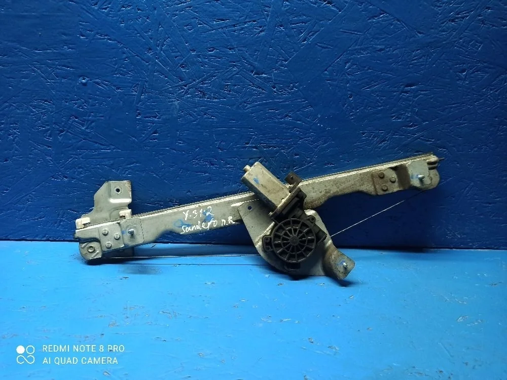 Стеклоподъемник электр. передний правый Renault Sandero I (2009—2014)
