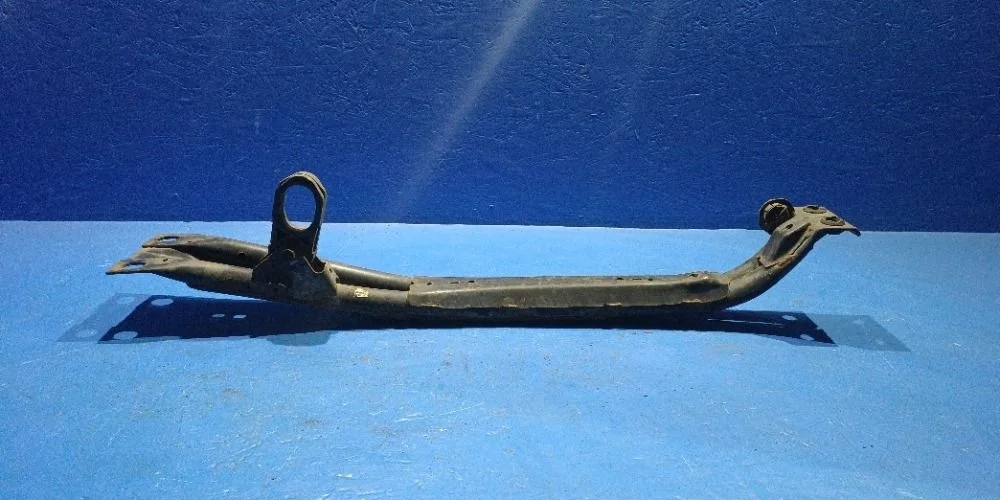 Балка передняя продольная Nissan Almera N15