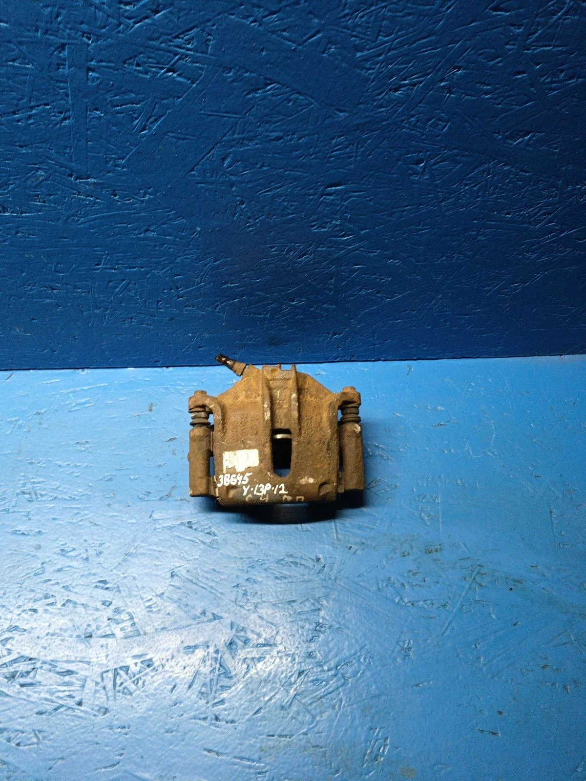 Суппорт тормозной передний правый Citroen C4 I (2004—2014)