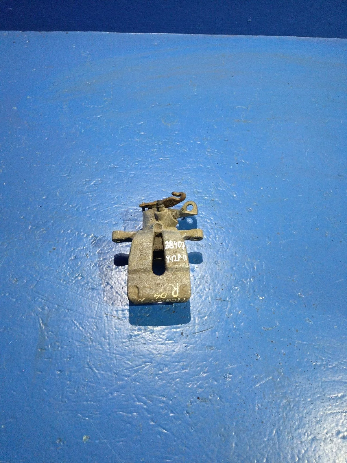 Суппорт тормозной задний правый Renault Scenic II (2003—2006)