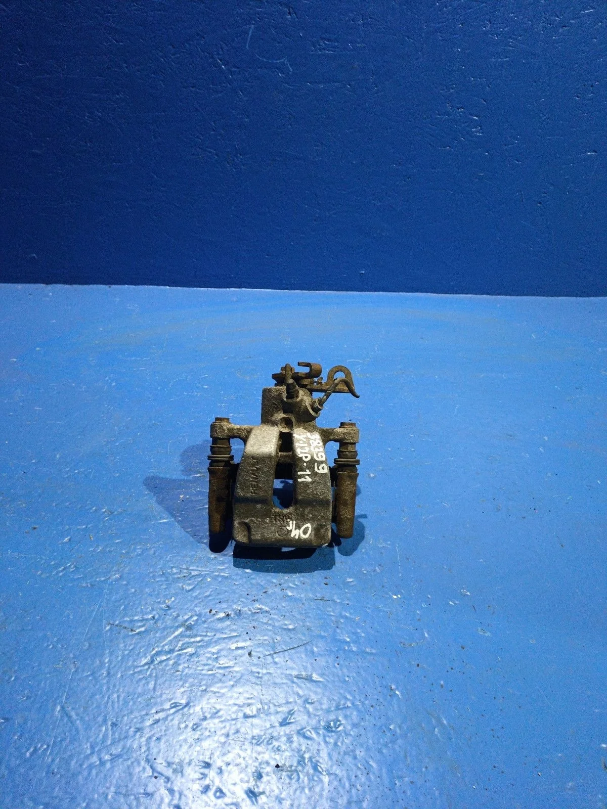 Суппорт тормозной задний правый Renault Scenic II (2003—2006)