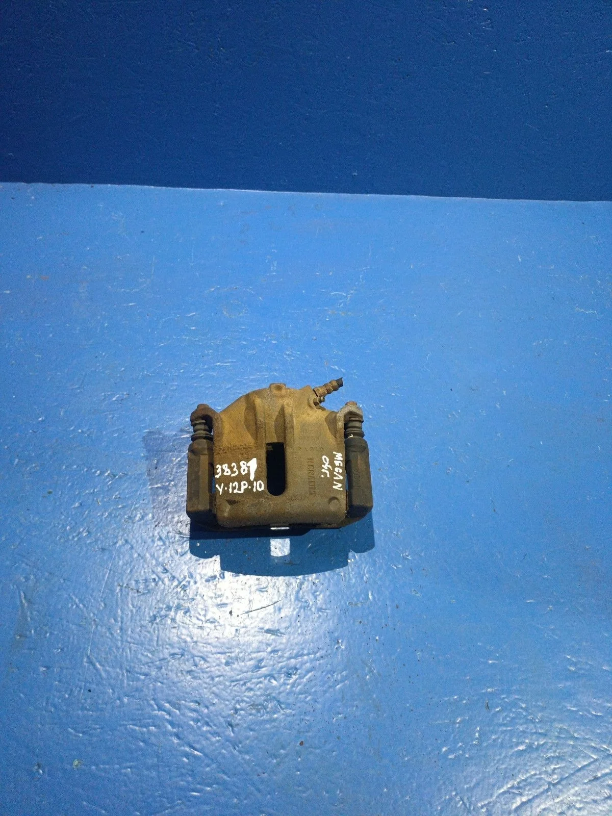 Суппорт тормозной передний левый Renault Scenic II (2003—2006)