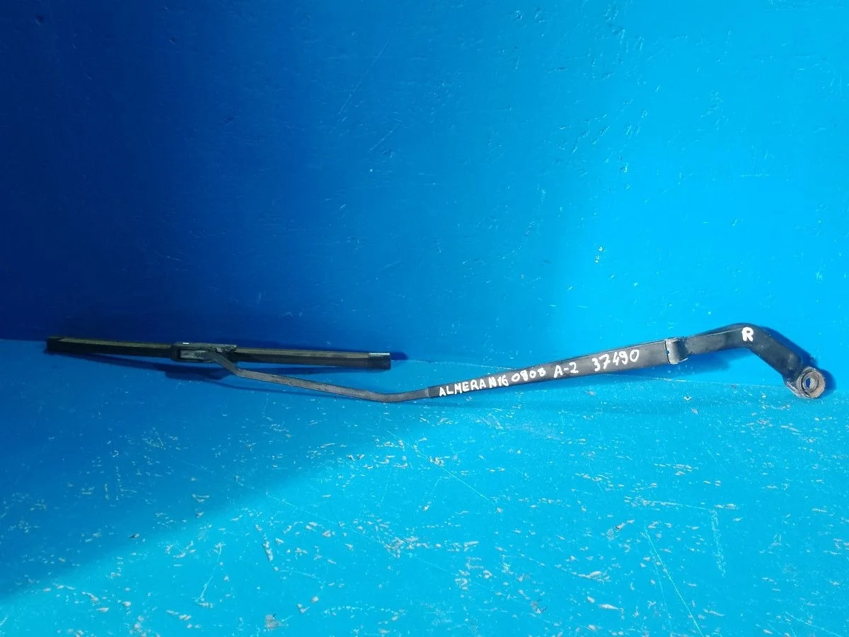 Поводок стеклоочистителя передний правый Nissan Almera N16 рестайлинг (2002—2006)