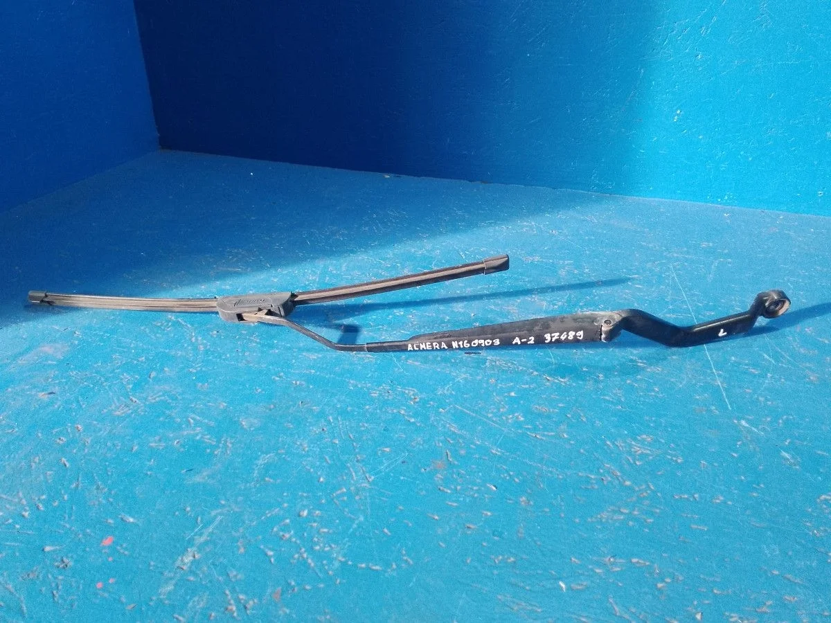 Поводок стеклоочистителя передний левый Nissan Almera N16 рестайлинг (2002—2006)