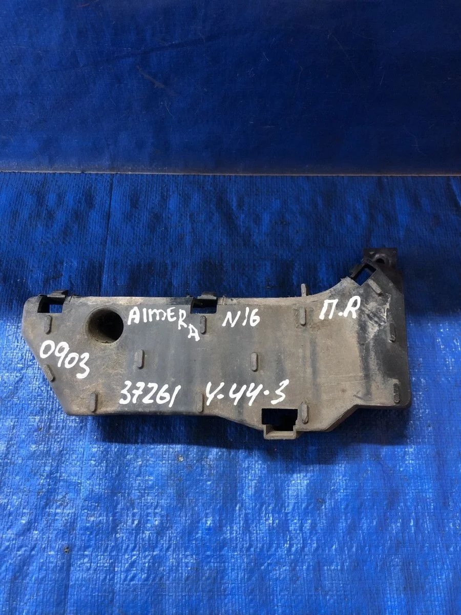 Кронштейн крыла переднего правого Nissan Almera N16 рестайлинг (2002—2006)