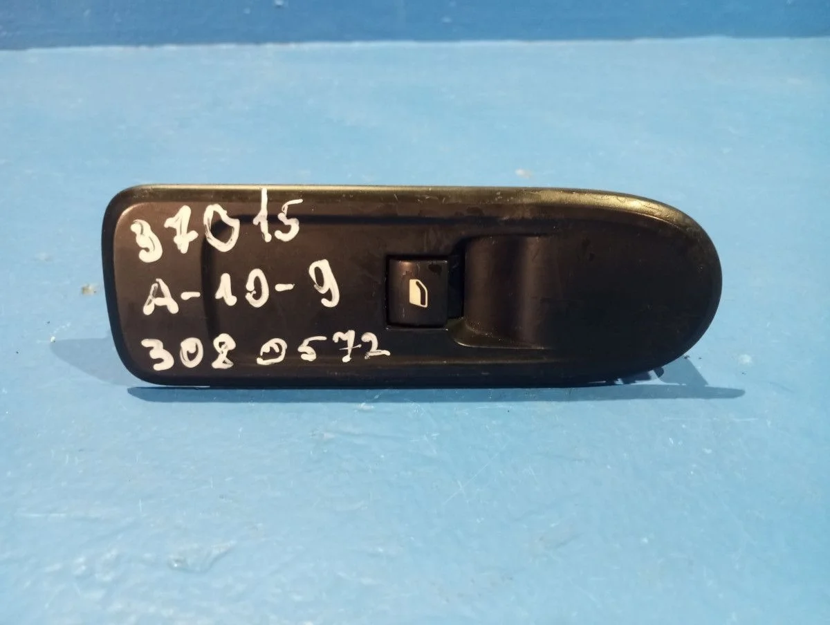 Кнопка стеклоподъёмника Peugeot 308 I (2007—2011)