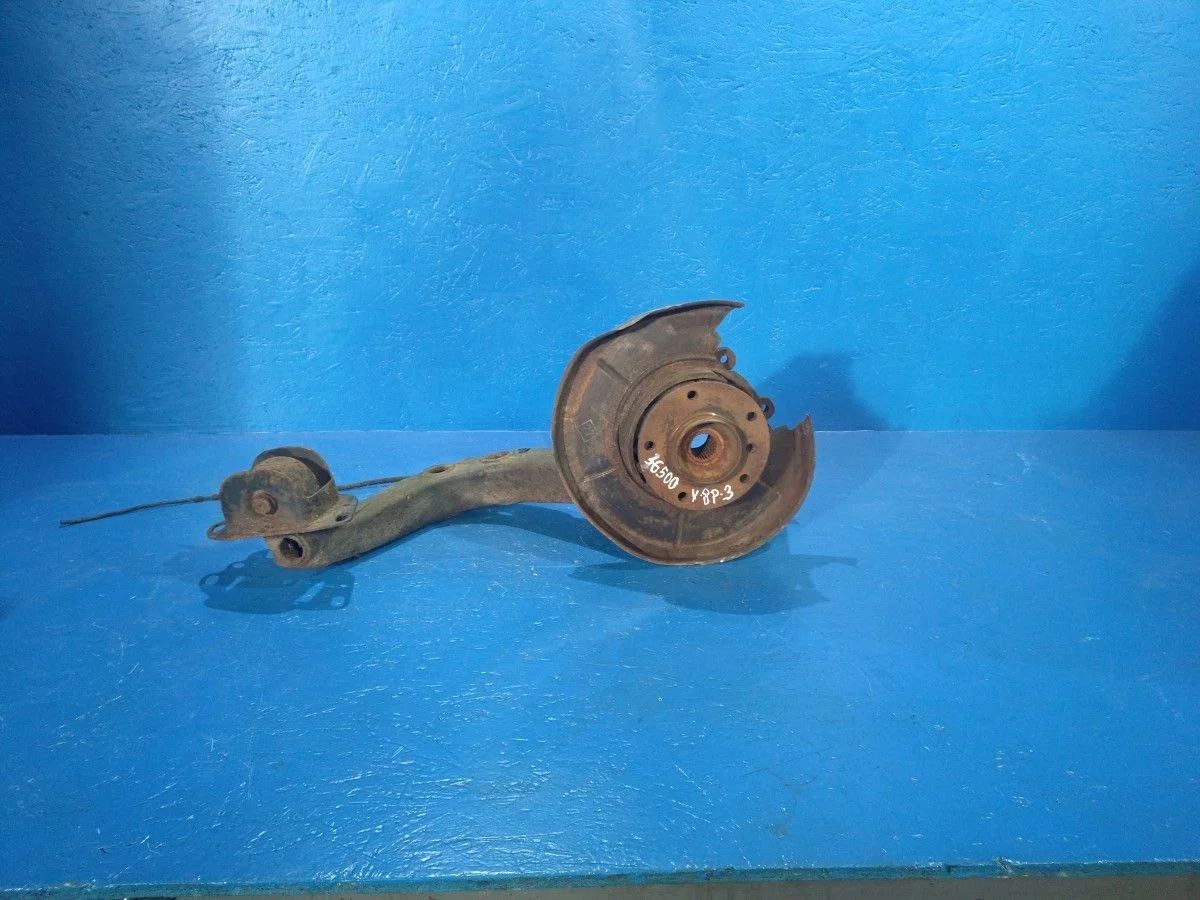 Кулак задний левый ( цапфа) BMW 3 серия E46 (1998—2003)