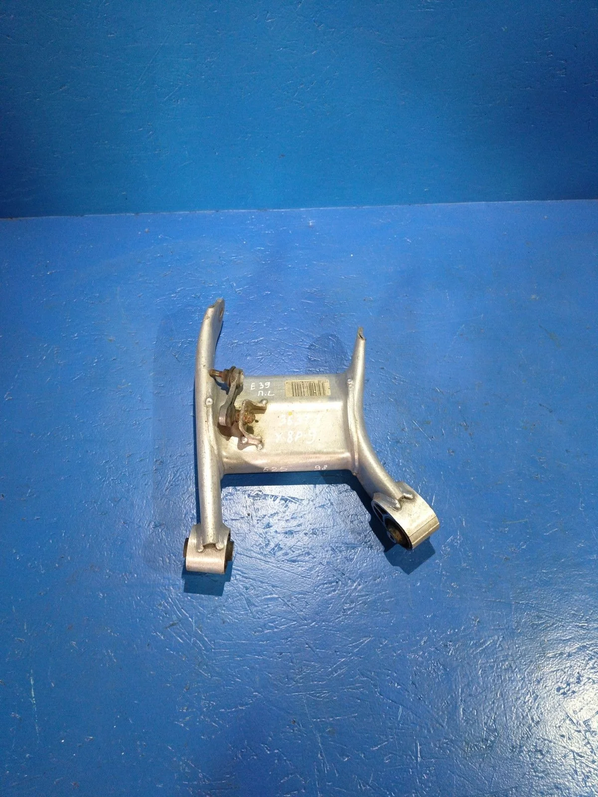 Рычаг задний левый BMW 5 серия E39 (1995—2000)