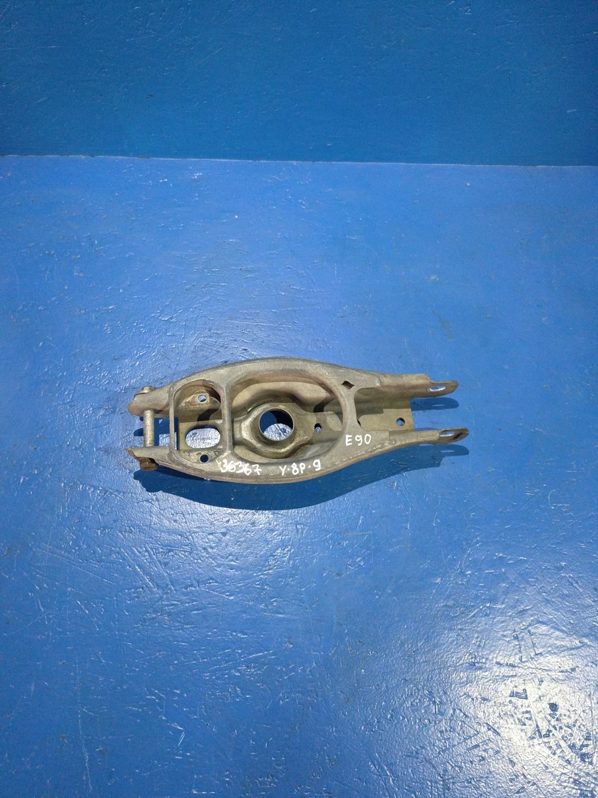 Рычаг задний L=R BMW 3 серия E90/E91/E92/E93 (2005—2010)