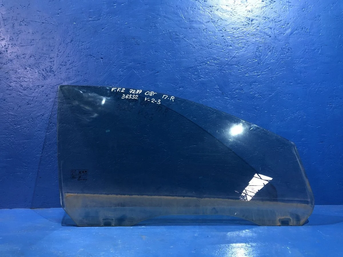 Стекло двери передней правой Ford Focus II рестайлинг (2007—2011)