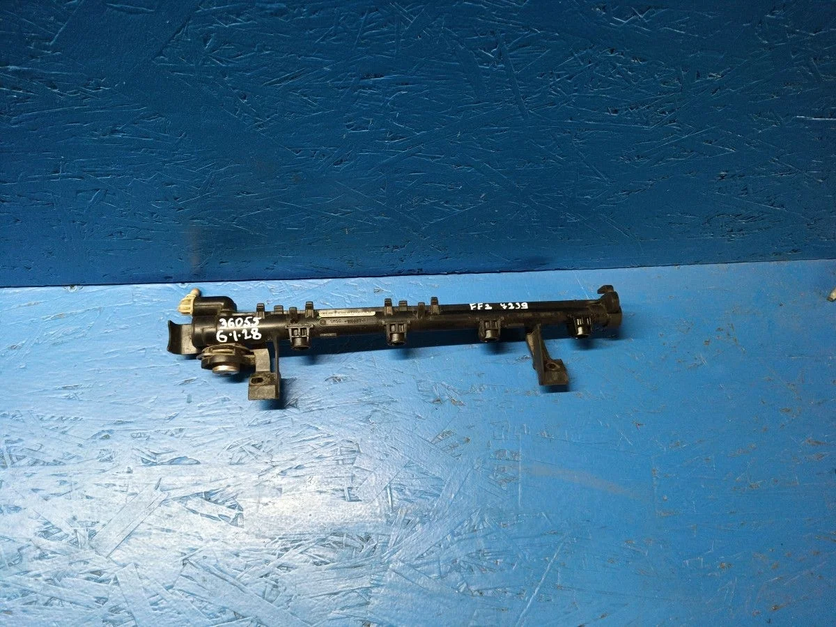 Рейка топливная (рампа) Ford Focus II рестайлинг (2007—2011)