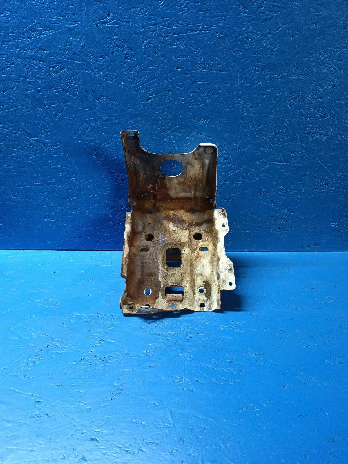 Крепление аккумулятора (корпус/подставка АКБ) Chevrolet Lacetti I (2004—2013)