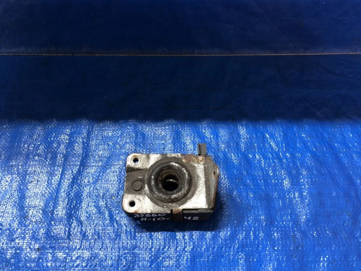 Замок капота BMW 5 серия E39 (1995—2000)