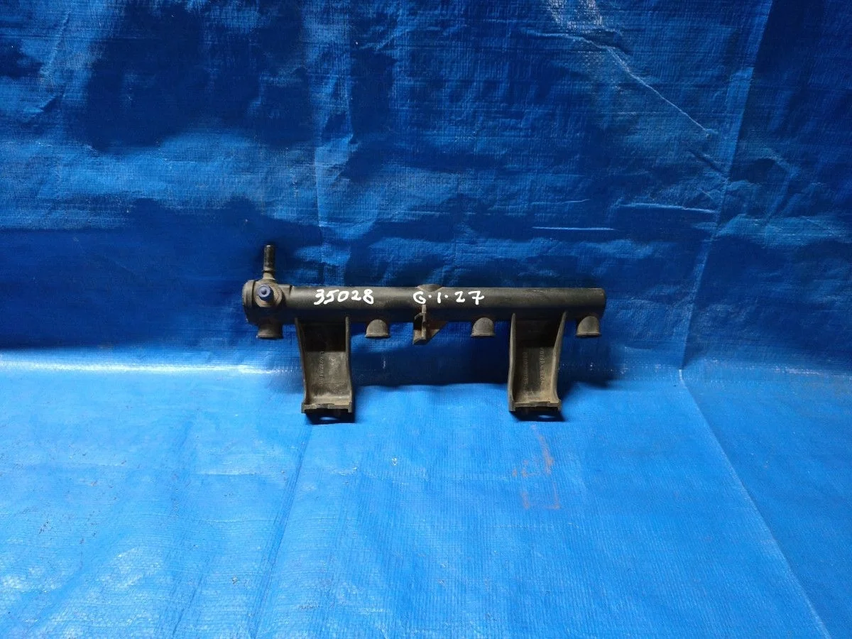 Рейка топливная (рампа) Peugeot 307 3C (2001—2005)