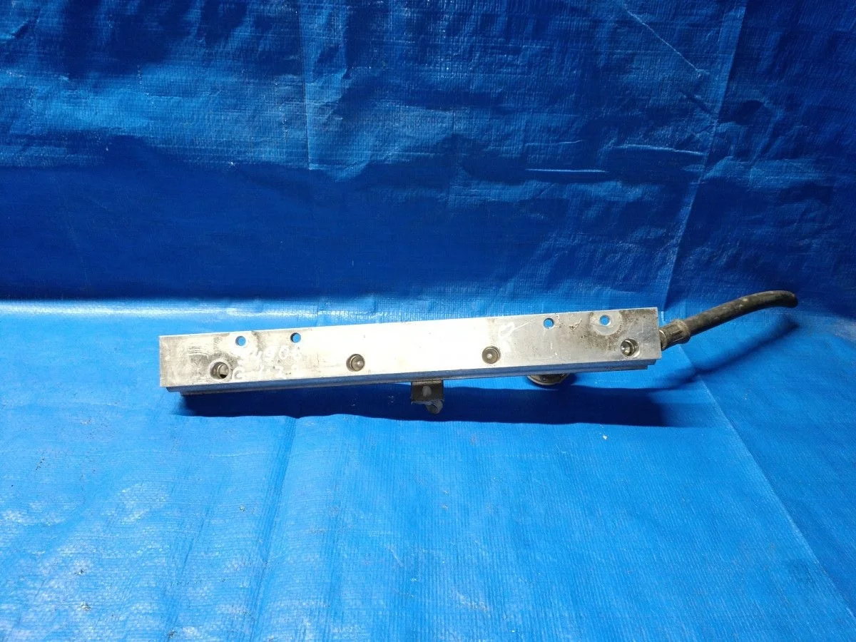 Рейка топливная (рампа) Honda CR-V I (1995—1999)